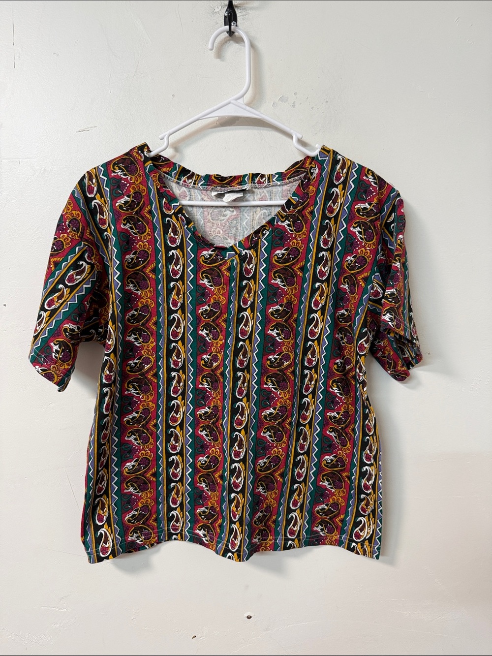 Women’s Multicolor Paisley Stripe Short Sleeve Tee 90’s